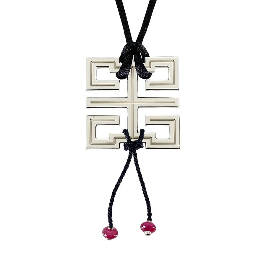 CARTIER WISH KNOT DRAGON WHITE GOLD RUBY NECKLACE: Cartier wish knot dragon White gold Ruby Necklace Brand: Cartier Type: Necklace Material: 18K White Gold Ruby Color: Silver Size: 31.6mm×31.6mm Necklace full length:55cm Accessories: None