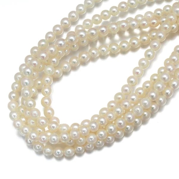MIKIMOTO NECKLACE AKOYA PEARL: MIKIMOTO Necklace Akoya Pearl Brand: MIKIMOTO Type: Necklace Material: Silver Main Stone Akoya Pearl Color: Silver Size: length: 44cm [Stone] Akoya Pearl:Approximately 2.5 - 3.0mm Accessories: No