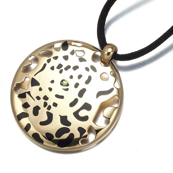 CARTIER NECKLACE PANTHERE: Cartier Necklace PANTHERE Brand: Cartier Type: Necklace Material: 18K / 750 / Yellow Gold Main Stone Tsavorite Garnet Color: Yellow Gold Size: length: 61cmPendant size: Diameter 38.0mm Total