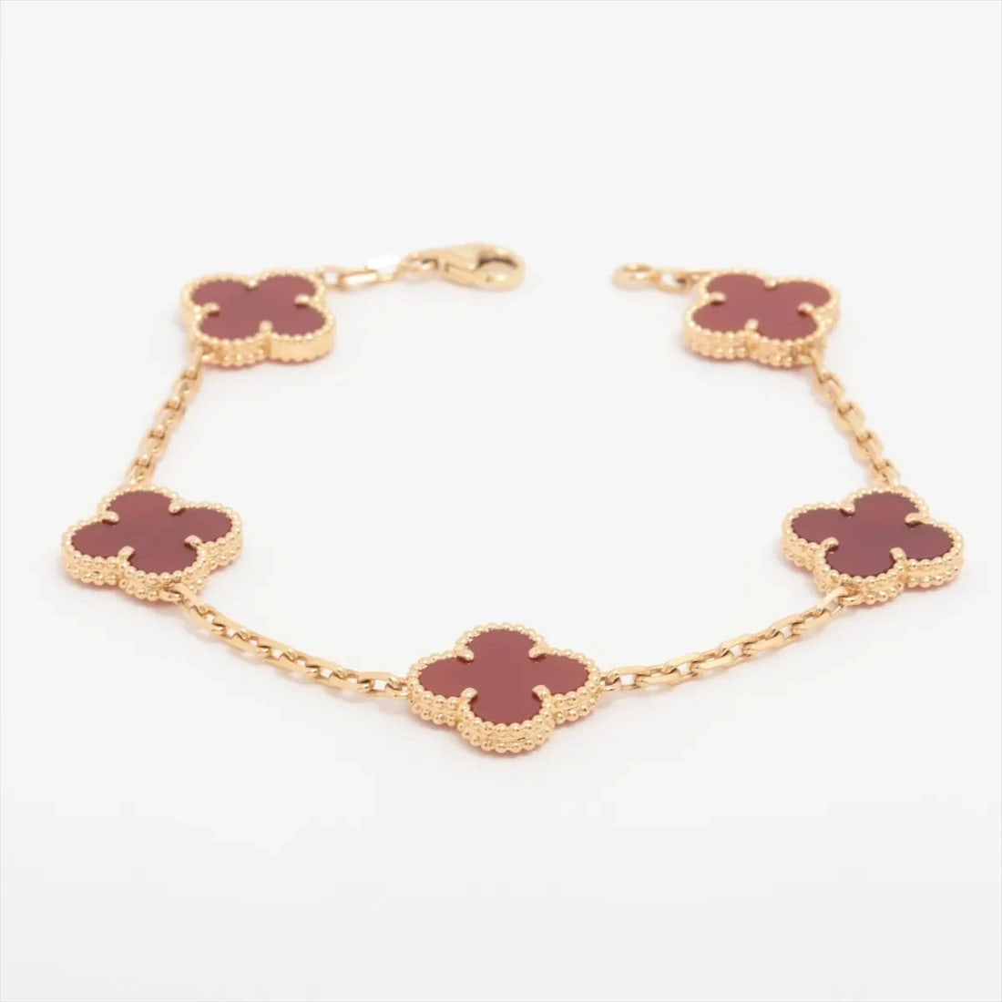 VAN CLEEF & ARPELS VINTAGE ALHAMBRA 5P CARNELIAN BRACELET 750(YG): Van Cleef & Arpels Vintage Alhambra 5P Carnelian Bracelet 750(YG) Brand: Van Cleef & Arpels Type: Bracelet Material: none Color: 750(YG) Size: Bracelet length:20 Accessories: None Accessor