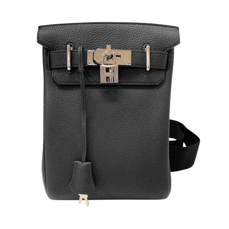 HERMES KELLY AKKAD PM BODY BAG: HERMES Kelly Akkad PM body bag Brand: HERMES Type: body bag Material: Togo Color: Black SilverHardware Size: W6.7 x H10.2x D3.1inch Shoulder:23.6inch Accessories: None Accessories Notice: