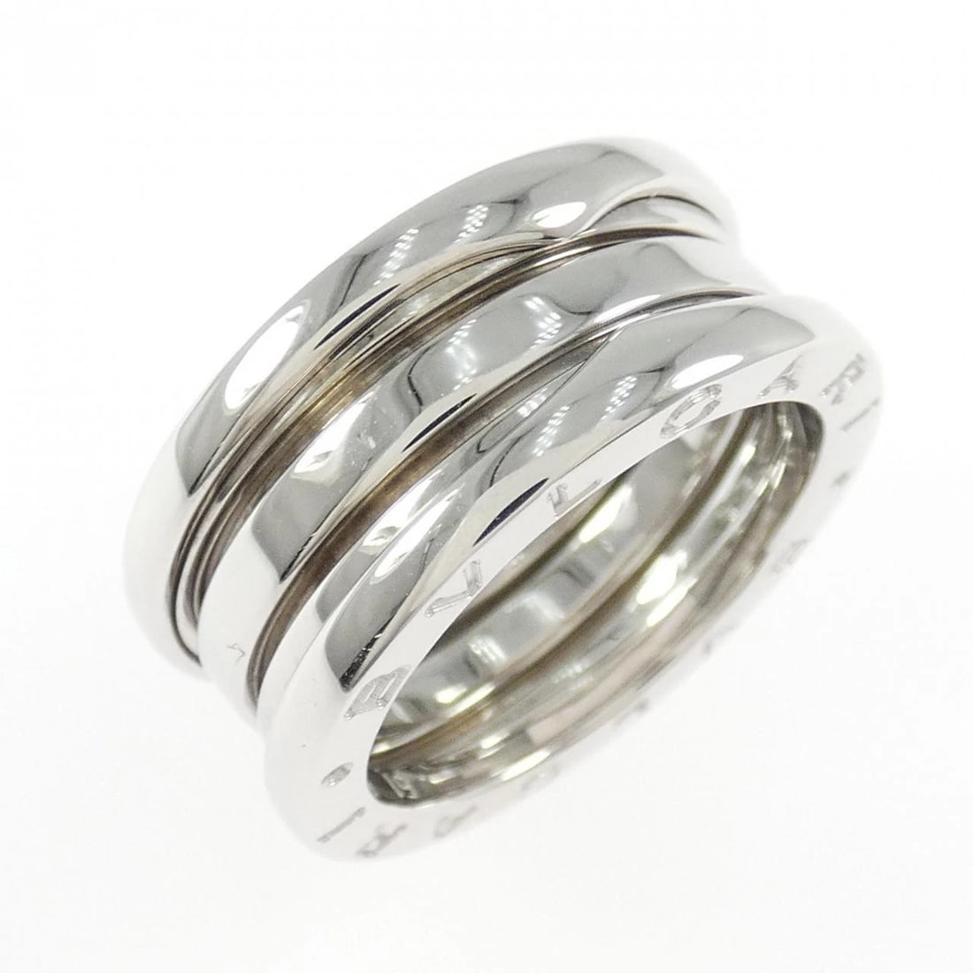 BVLGARI B.ZERO1 3 BANDS RING: BVLGARI B.zero1 3 Bands Ring Brand: BVLGARI Type: Ring Material: 750 White Gold Color: White Gold Size: 6 (US size) Accessories: None Accessories Notice: When purchasing pre-owned goods, p