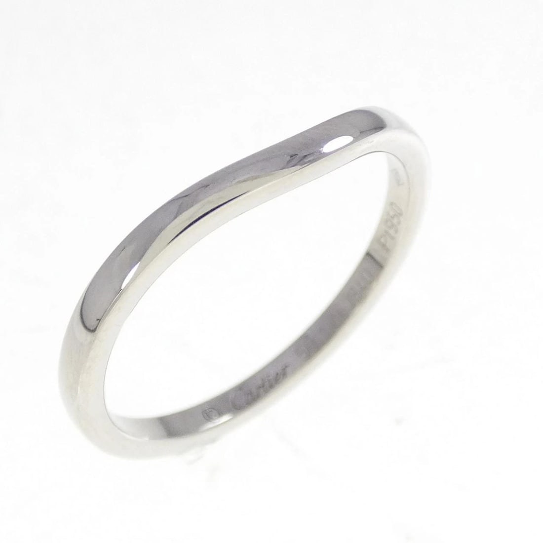 CARTIER BALLERINA RING: Cartier ballerina Ring Brand: Cartier Type: Ring Material: Platinum 950 Color: Platinum Size: 8 (US size) Accessories: None Accessories Notice: When purchasing pre-owned goods, please refe