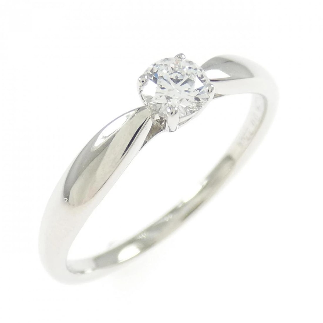 TIFFANY & CO. HARMONY RING: Tiffany & Co. Harmony Ring Brand: Tiffany Type: Ring Material: Platinum 950 Main Stone Natural Color: Platinum Size: 6.5-7 (US size) Accessories: None Accessories Notice: When purchasing p