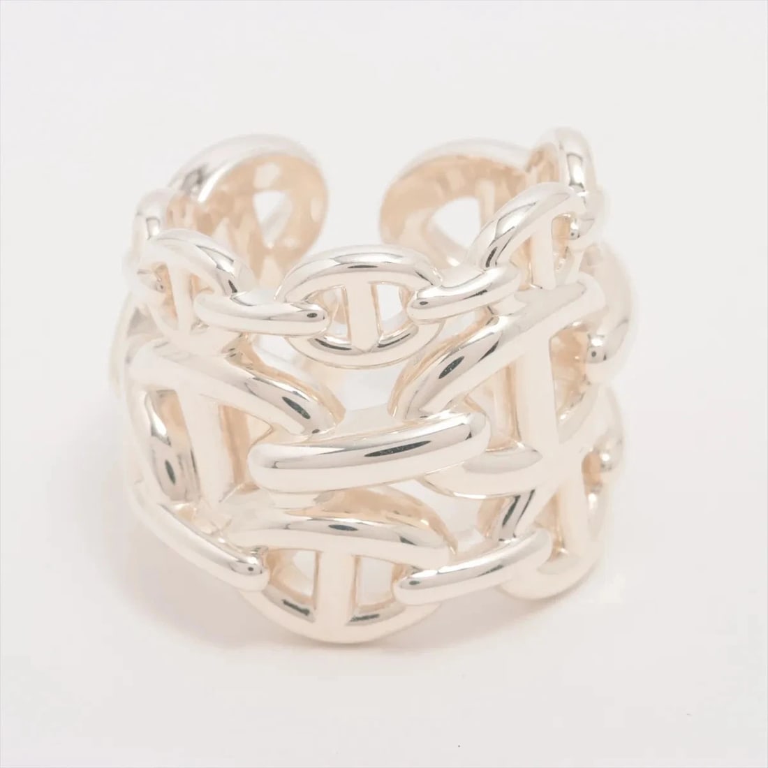 HERMÈS CHAÎNE D'ANCRE ENCHAINEE GM RING: Hermès Chaîne d'Ancre Enchainee GM Ring Brand: Hermès Type: Ring Material: Silver Color: 925 Silver Size: 5.5 - 5.75 US Accessories: None Accessories Notice: When purchasing pre-owned