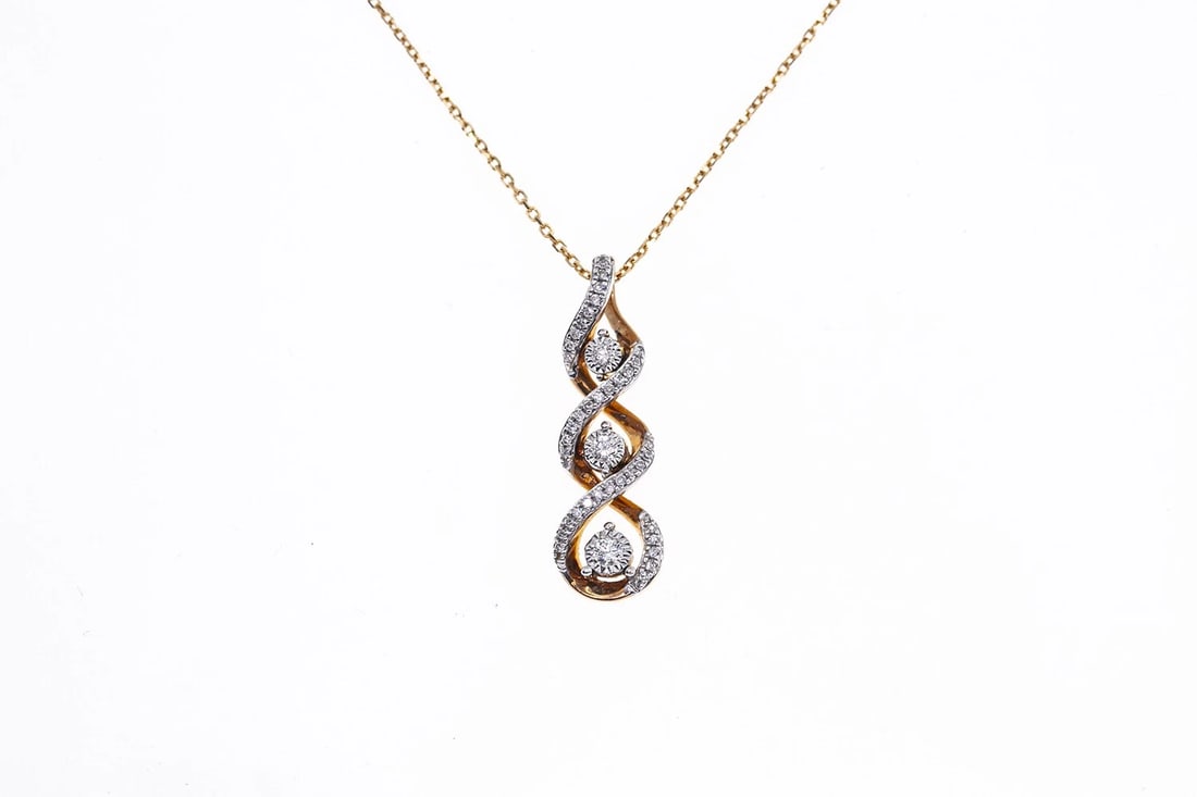 ZEI DIAMOND SWIRL PENDANT 10K & 14K ROSE GOLD ANCHOR CHAIN NECKLACE: ZEI Diamond Swirl Pendant 10K & 14K Rose Gold Anchor Chain Necklace Brand: Unbranded Type: Necklace Material: Main Stone Color White Main Stone Natural Color: 10K & 14K Rose Gold Size: Length
