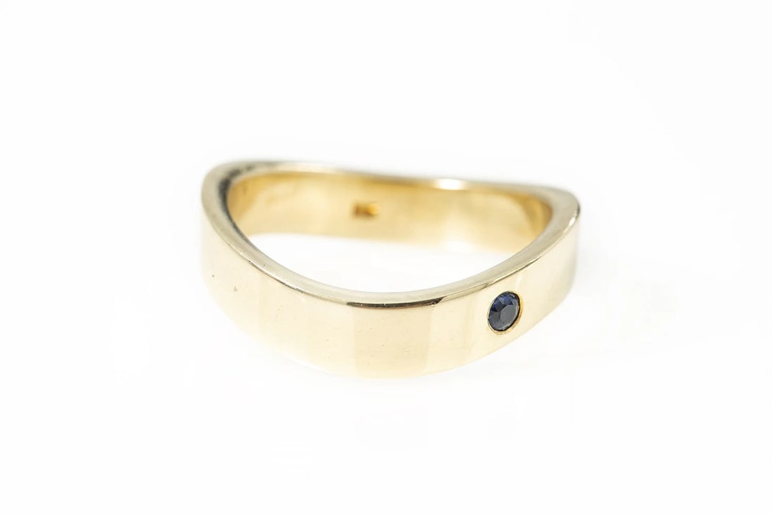 SOLITAIRE BLUE SAPPHIRE WAVE STYLE WEDDING BAND RING (1 of 3)