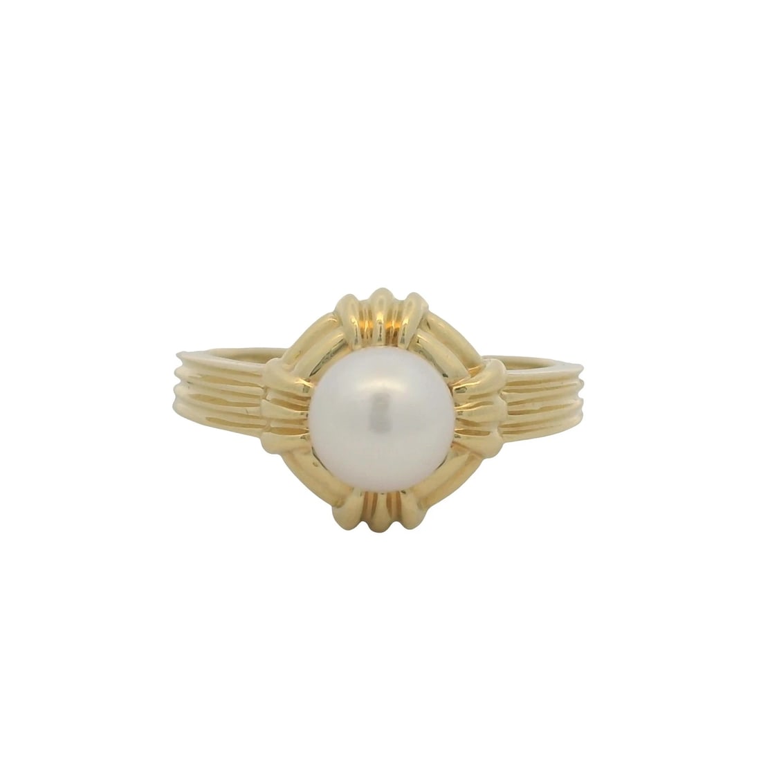 VINTAGE TIFFANY & CO 18KT YELLOW GOLD AKOYA PEARL SOLITAIRE RING: Vintage Tiffany & Co 18kt Yellow Gold Akoya Pearl Solitaire Ring Brand: Tiffany & Co Type: Ring Material: Yellow Color: Yellow Gold 18k Size: 6.25 US Accessories: None Accessories Notice: