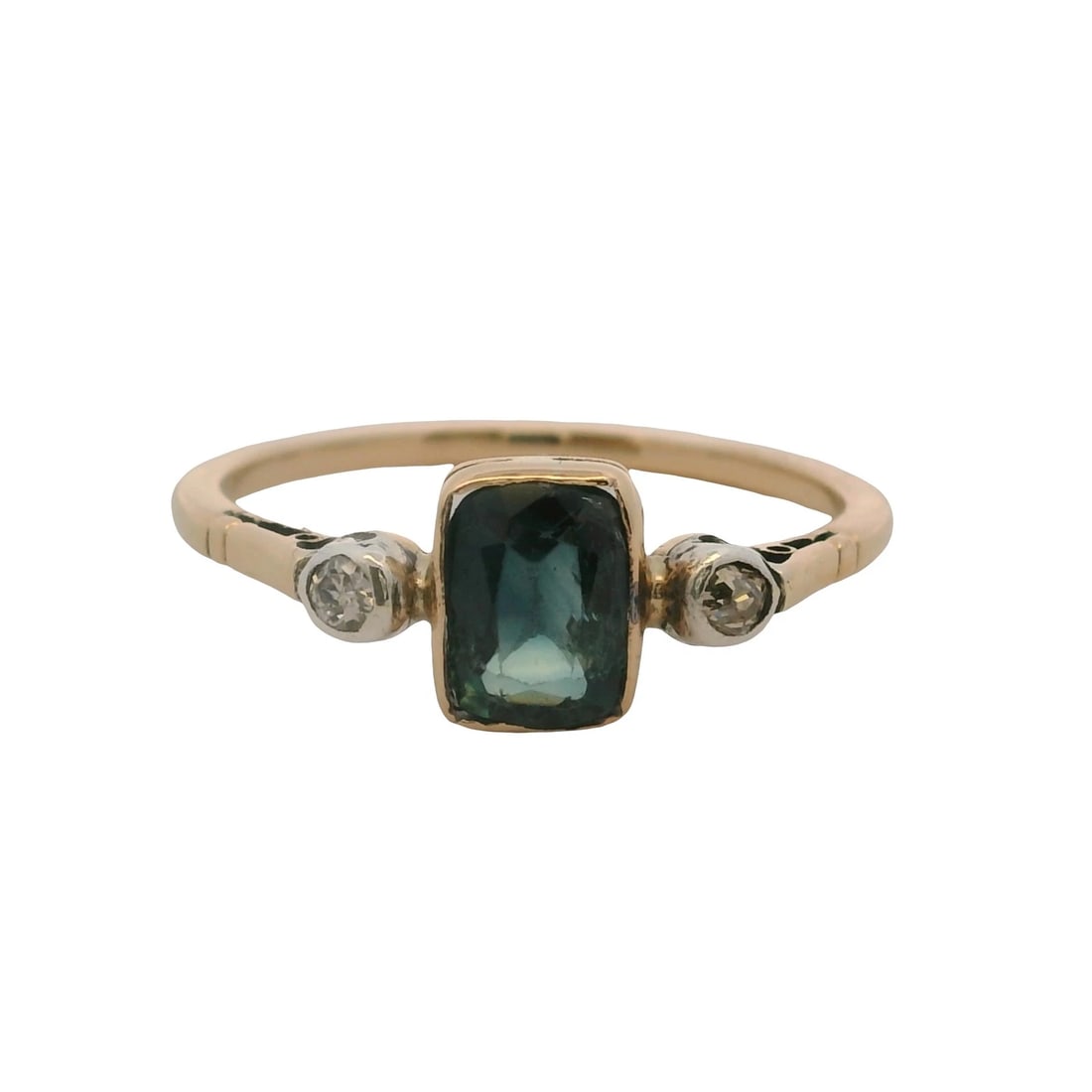 VINTAGE HANDMADE 14KT YELLOW GOLD SAPPHIRE SOLITAIRE RING: Vintage Handmade 14kt Yellow Gold Sapphire Solitaire Ring Brand: Unbranded Type: Ring Material: Yellow Main Stone Natural Color: Yellow Gold 14k Size: 7.75 US Accessories: None Accessories