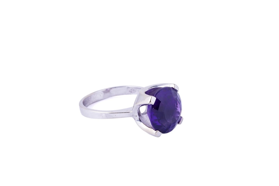 SOLID 14KT WHITE GOLD RING WITH AMETHYST SOLITAIRE - 3