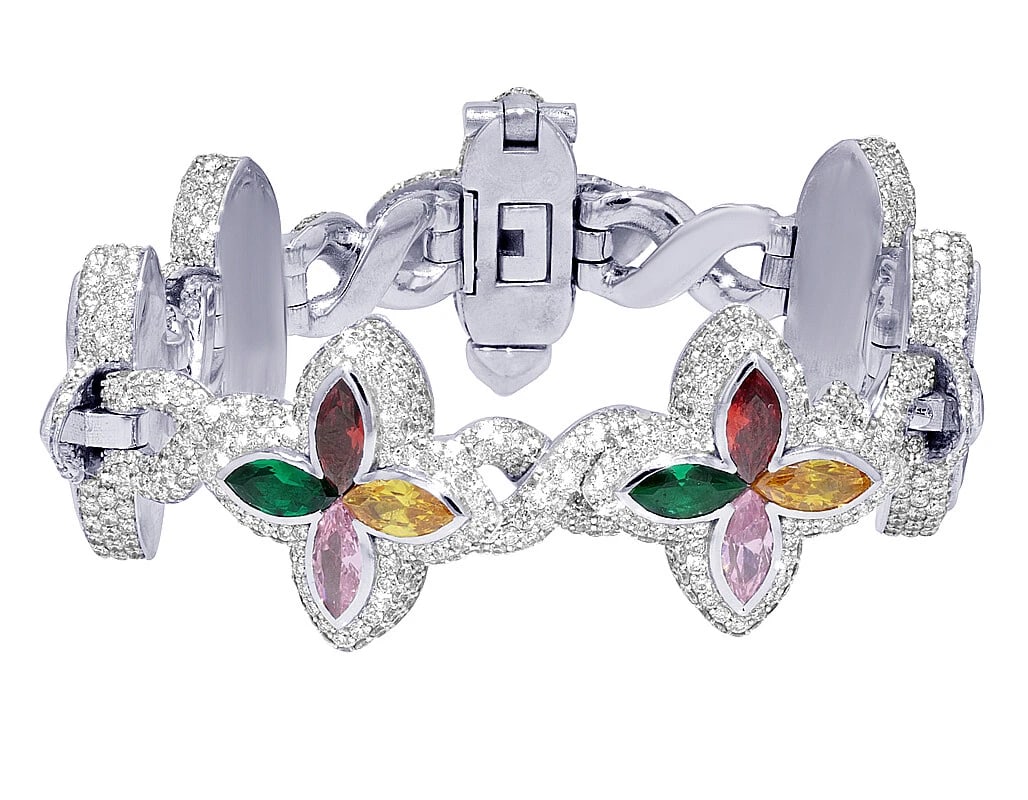 INFINITY REAL DIAMOND SAPPHIRE BRACELET: Infinity Real Diamond Sapphire Bracelet Brand: None Type: Bracelet Material: Metal White Gold Main Stone Natural Color: None Size: DimensionW 22mm , L 7" Width22.0mm Length7 in. Accessories: None