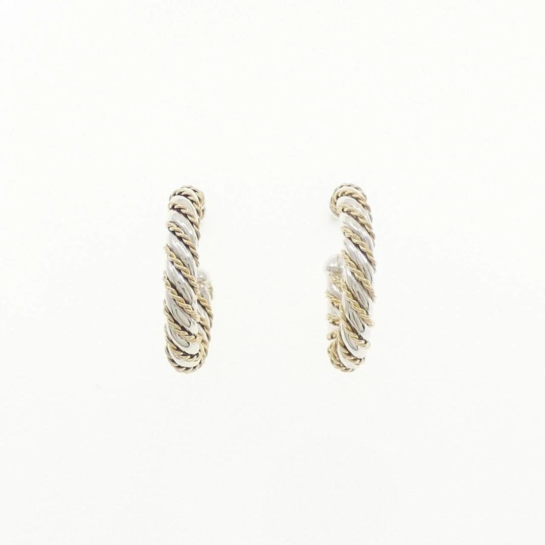 TIFFANY & CO. 925 750YG EARRINGS: Tiffany & Co. 925 750YG Earrings Brand: Tiffany Type: Earrings Material: 925 Silver 750 Yellow Gold Color: Silver Yellow Gold Size: HxW: 18.8mmx3.4mm Accessories: None Accessories Notice: