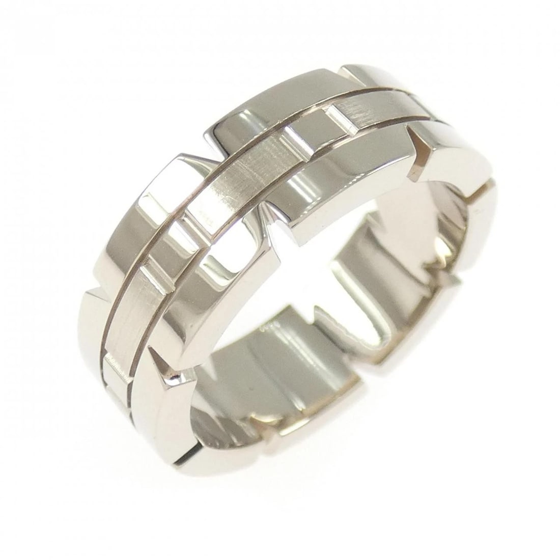 CARTIER TANK FRANCAISE SMALL RING: Cartier Tank Francaise Small Ring Brand: Cartier Type: Ring Material: 750 White Gold Color: White Gold Size: 4.5-5 (US size) Accessories: None Accessories Notice: When purchasing pre-owned