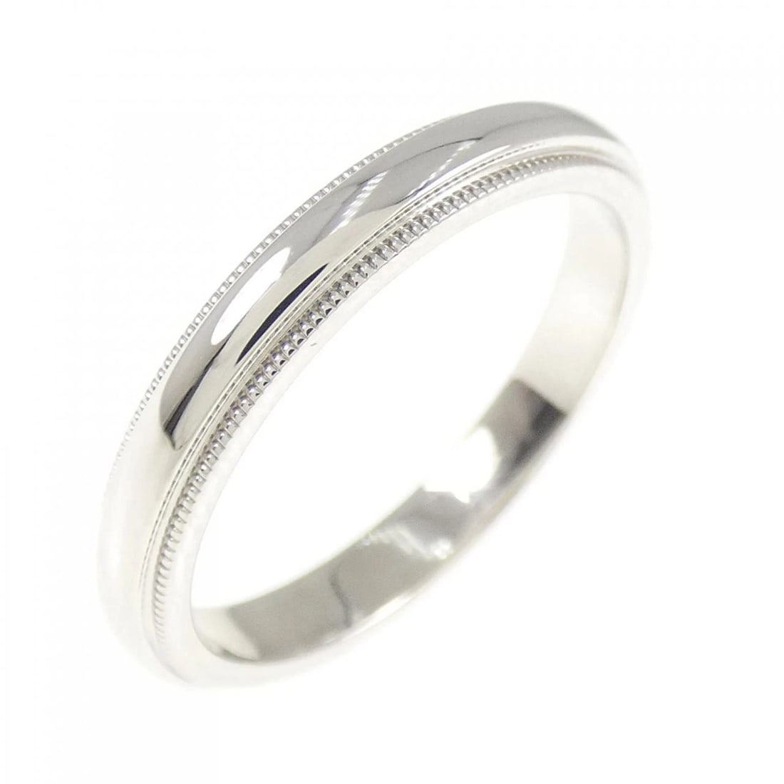 TIFFANY & CO. MILGRAIN RING: Tiffany & Co. Milgrain Ring Brand: Tiffany Type: Ring Material: Platinum 950 Color: Platinum Size: 6.5 (US size) Accessories: None Accessories Notice: When purchasing pre-owned goods, please