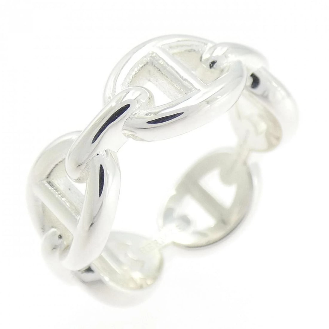 HERMES CHAINE D'ANCRE ENCHENE RING: HERMES Chaine d'Ancre Enchene Ring Brand: HERMES Type: Ring Material: 925 Silver Color: Silver Size: 6.5 (US size) Accessories: None Accessories Notice: When purchasing pre-owned goods, pl