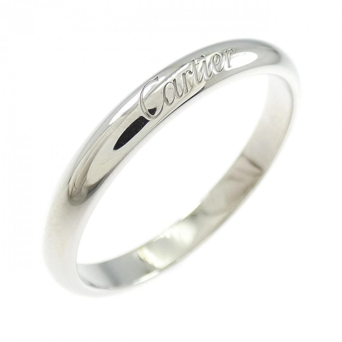CARTIER C DE CARTIER RING: Cartier C de Cartier Ring Brand: Cartier Type: Ring Material: Platinum 950 Color: Platinum Size: 9.5 (US size) Accessories: None Accessories Notice: When purchasing pre-owned goods, please