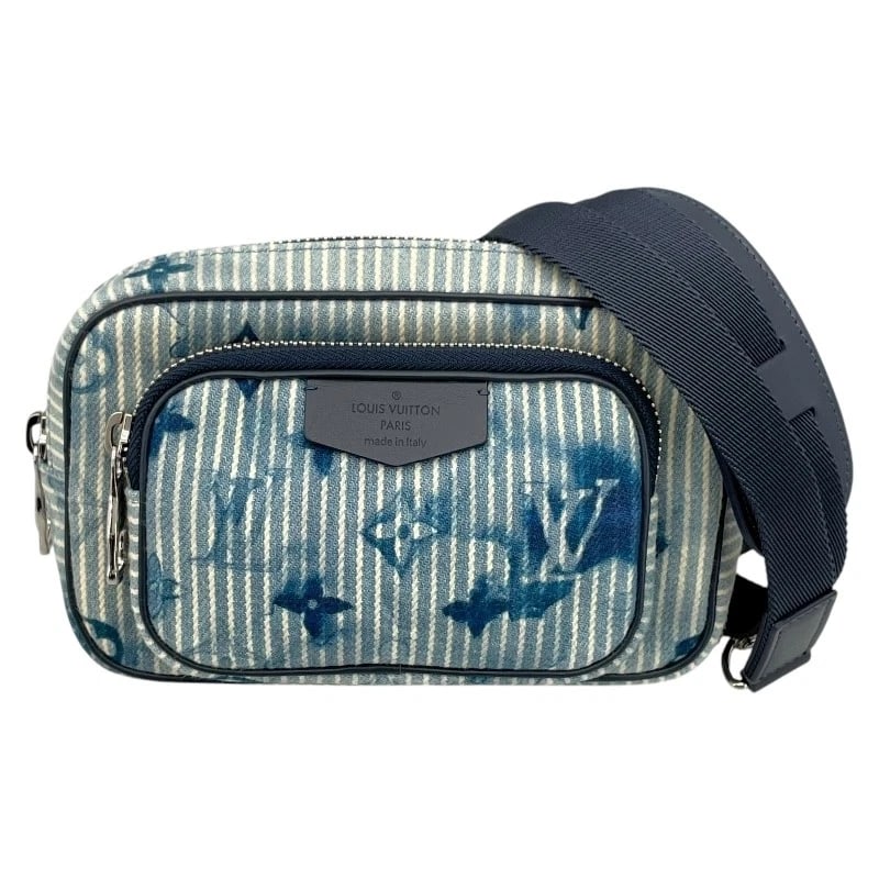 LOUIS VUITTON OUTDOOR POCHETTE WATERCOLOR BODY BAG: LOUIS VUITTON Outdoor Pochette Watercolor body bag Brand: LOUIS VUITTON Type: body bag Material: Campus / Leather Color: Blue navy Size: W6.3 x H4.7x D2.8inch Accessories: None Accessories