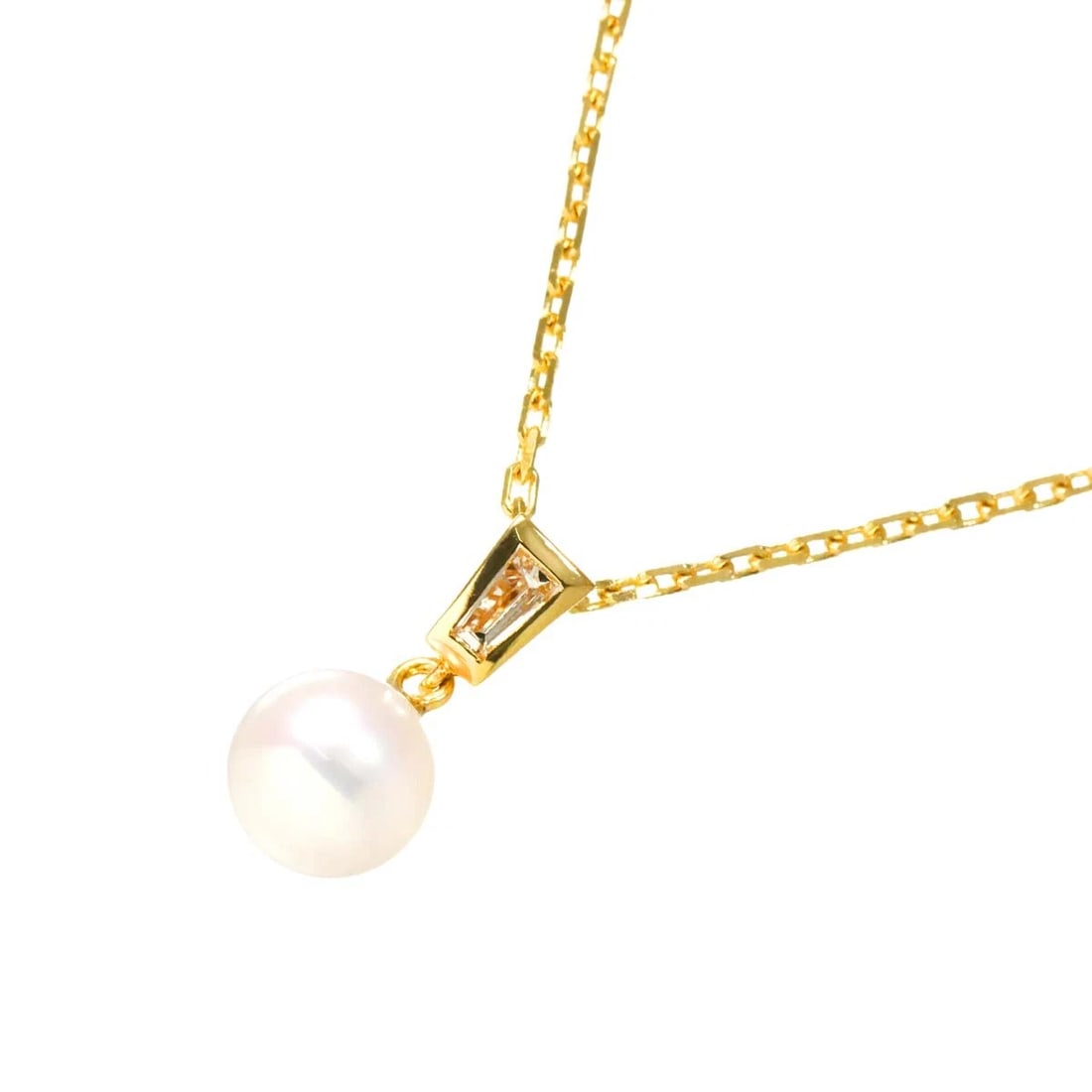 TASAKI AKOYA PEARL DIAMOND NECKLACE: TASAKI Akoya Pearl Diamond Necklace Brand: TASAKI Type: Necklace Material: 18K Yellow Gold Main Stone Akoya Pearl Color: Yellow Gold Size: internal circumference of the chain:15inch to