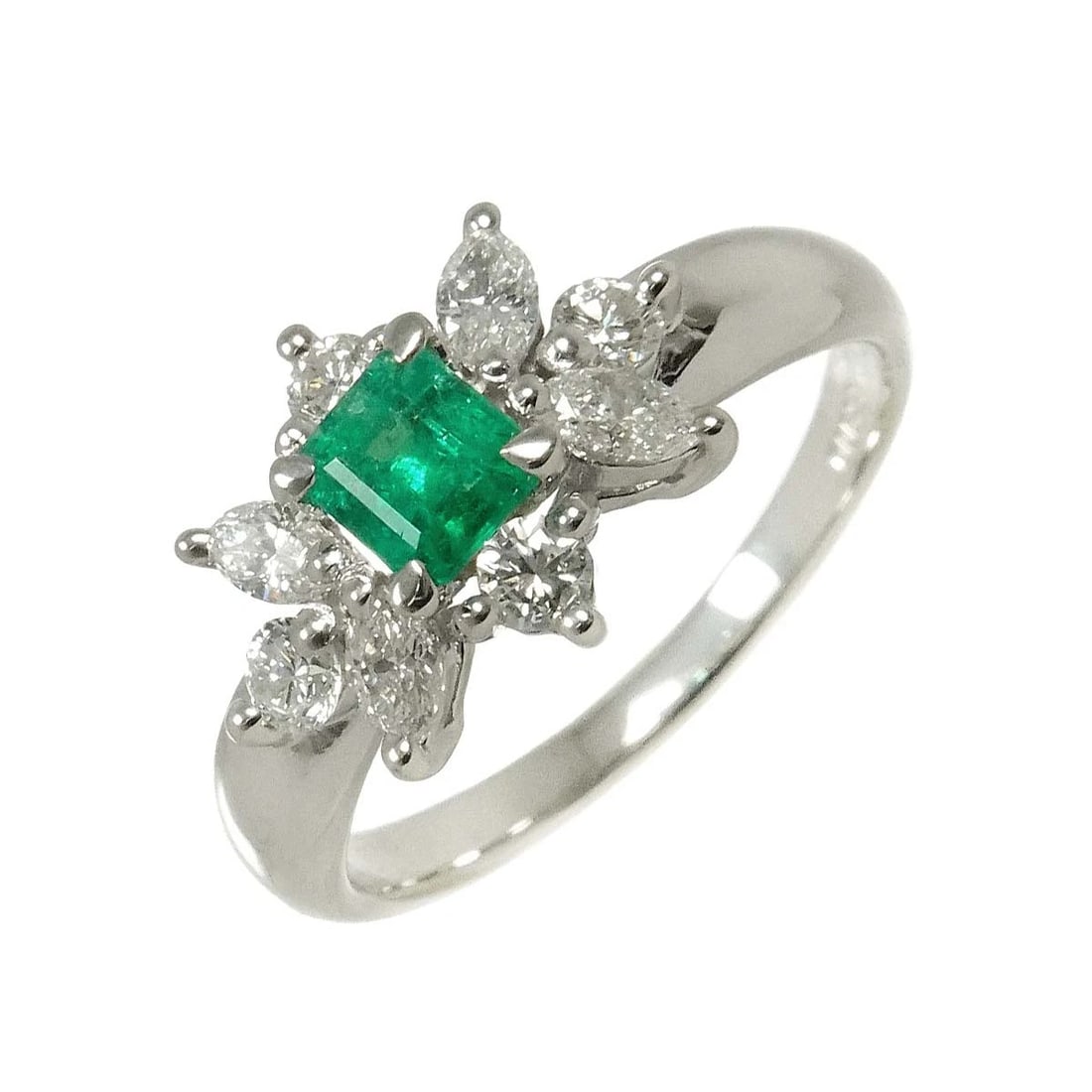 EMERALD DIAMOND RING PT PLATINUM (1 of 5)