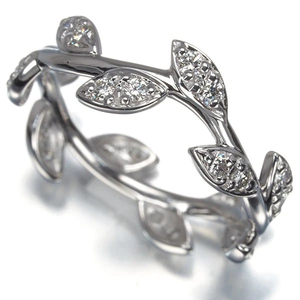 TIFFANY&CO. RING DIAMOND OLIVE LEAF 18K WG: Tiffany&Co. Ring Diamond Olive Leaf 18K WG Brand: Tiffany & Co. Type: Ring Material: Metal Main Stone Natural Color: Size: US5 Accessories: None Accessories Notice: When purchasing pre-owned