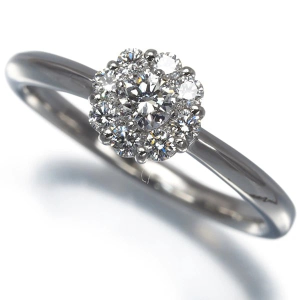 ROYAL ASSCER RING DIAMOND: ROYAL ASSCER Ring Diamond Brand: ROYAL ASSCER Type: Ring Material: Metal Platinum Main Stone Natural Color: Platinum Size: US6-6.25 Accessories: None Accessories Notice: When purchasing