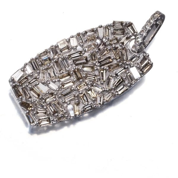 BROWN DIAMOND PENDANT 18K: Brown Diamond Pendant 18K Brand: Unbranded Type: Pendant Material: Metal White Gold Main Stone Natural Color: White Gold Size: Design size: 26.8 x 11.5mm Accessories: None Accessories Notice:
