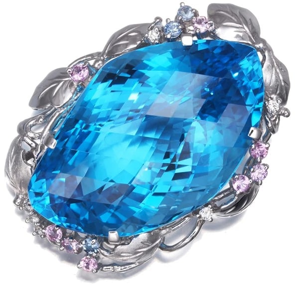 TOPAZ DIAMOND SAPPHIRE LEAF PENDANT 18K: Topaz Diamond Sapphire Leaf Pendant 18K Brand: Unbranded Type: Pendant Material: Metal White Gold Main Stone Natural Color: White Gold Size: Design size: 38.3 x 28.0mm Accessories: None