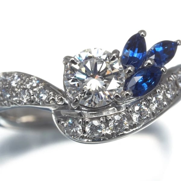 CRESCENT VERT RING DIAMOND - 2