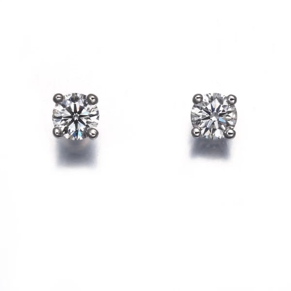 TIFFANY&CO. EARRINGS DIAMOND SOLITAIRE: Tiffany&Co. Earrings Diamond Solitaire Brand: Tiffany & Co. Type: Earrings Material: Metal Platinum Main Stone Natural Color: Platinum Size: none Accessories: None Accessories Notice: When