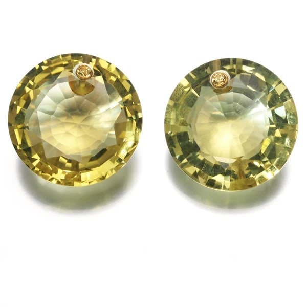 MARIE-HELENE DE TAILLAC EARRINGS: Marie-Helene de Taillac Earrings Brand: Marie-Helene de Taillac Type: Earrings Material: Metal Yellow Gold Main Stone Natural Color: Yellow Gold Size: none Accessories: None Accessories