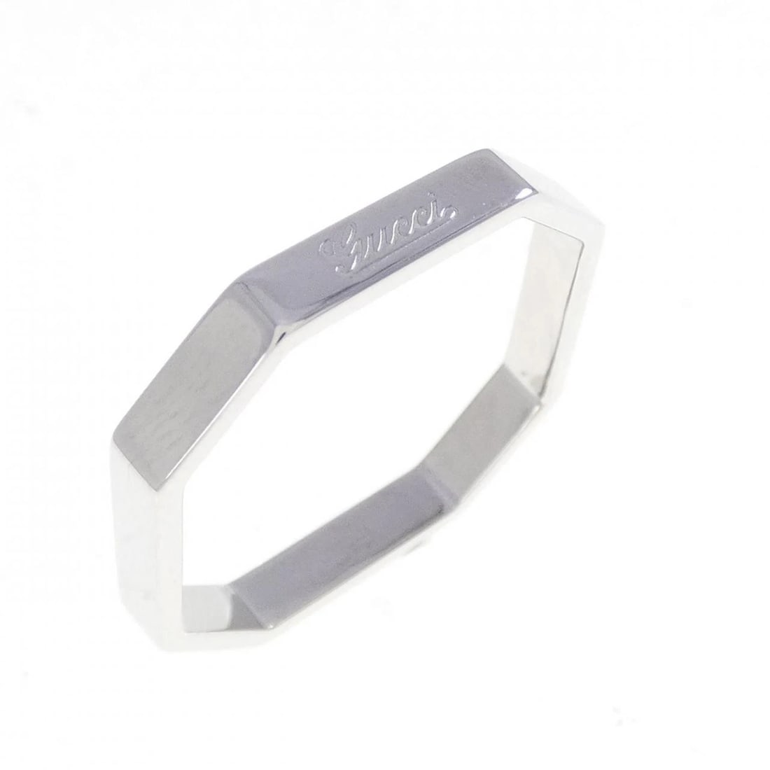 GUCCI WEDDING RING: GUCCI Wedding Ring Brand: GUCCI Type: Ring Material: 750 White Gold Color: White Gold Size: 7-7.5 (US size) Accessories: None Accessories Notice: When purchasing pre-owned goods, please refer