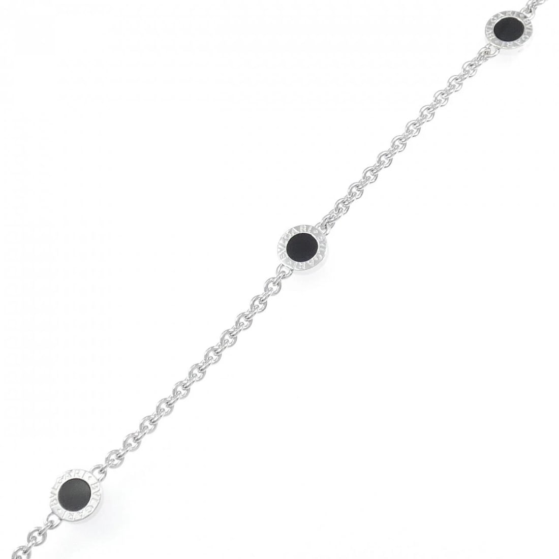 BVLGARI BRACELET: Bvlgari Bracelet Brand: BVLGARI Type: Bracelet Material: 750 White Gold Main Stone Onyx Color: White Gold Size: 19cm Accessories: None Accessories Notice: When purchasing pre-owned goods,