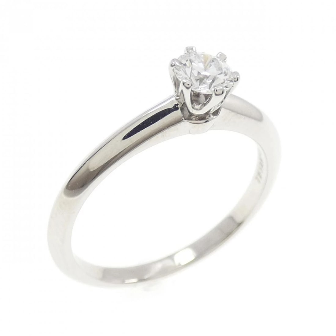 TIFFANY CLASSIC SOLITAIRE RING: Tiffany Classic Solitaire Ring Brand: Tiffany Type: Ring Material: Platinum 950 Main Stone Natural Color: Platinum Size: 5.5 -6 (US size) Accessories: None Accessories Notice: When purchasing