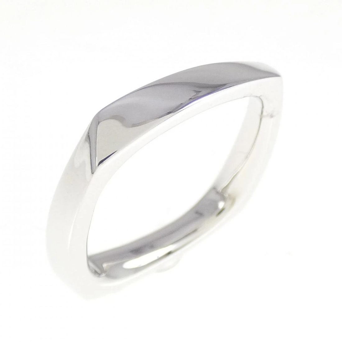 TIFFANY & CO. TORQUE NARROW RING: Tiffany & Co. torque narrow Ring Brand: Tiffany Type: Ring Material: 750 White Gold Color: White Gold Size: 5 (US size) Accessories: None Accessories Notice: When purchasing pre-owned goods,