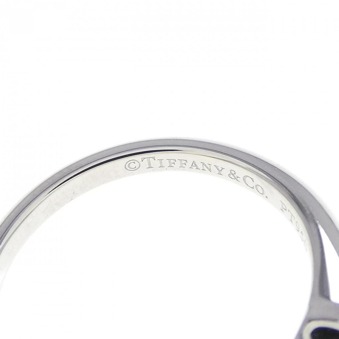 TIFFANY CLASSIC SOLITAIRE RING - 3