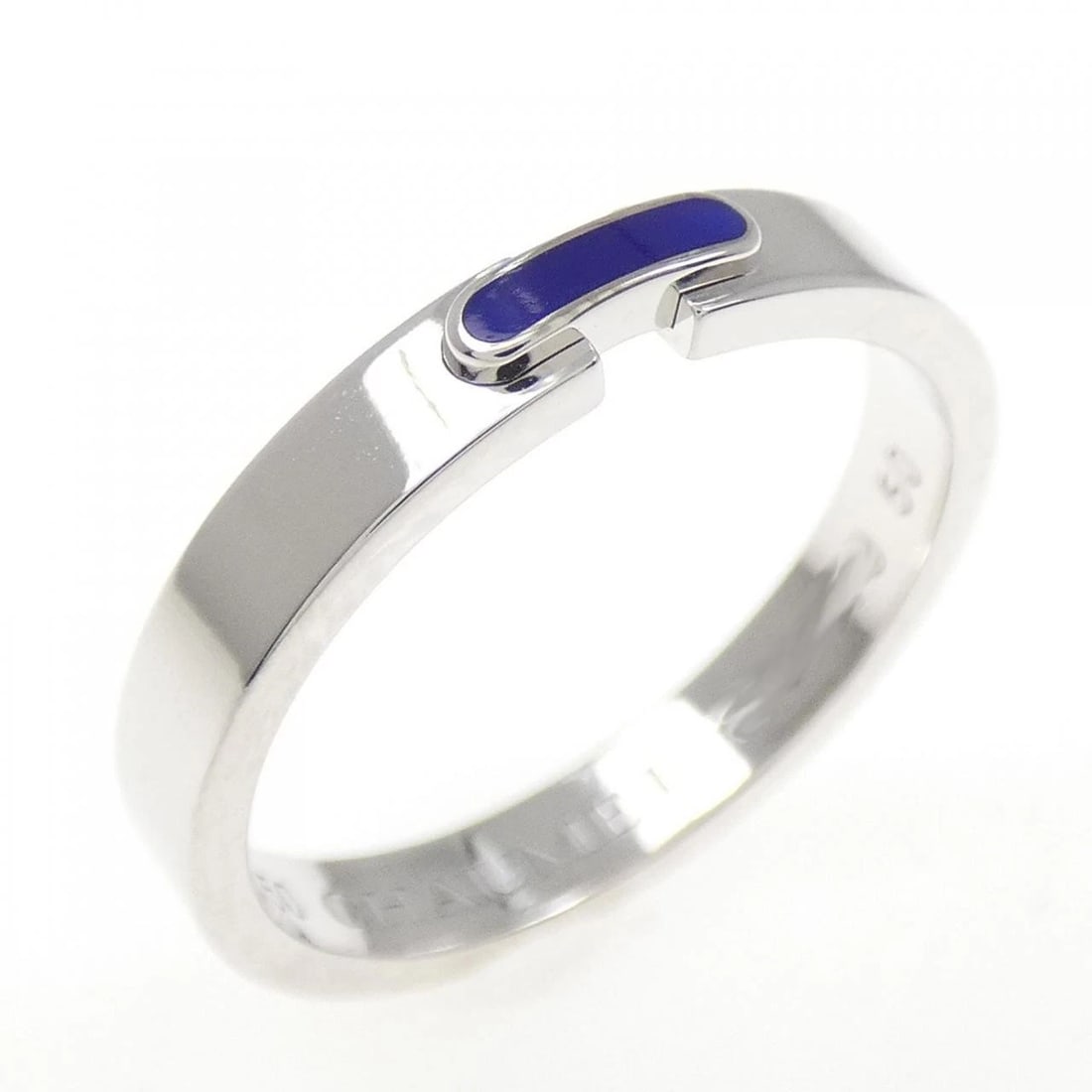 CHAUMET LIENS EVIDENCE RING: CHAUMET Liens Evidence Ring Brand: CHAUMET Type: Ring Material: 750 White Gold Main Stone Natural Color: White Gold Size: 5.5 (US size) Accessories: None Accessories Notice: When purchasing