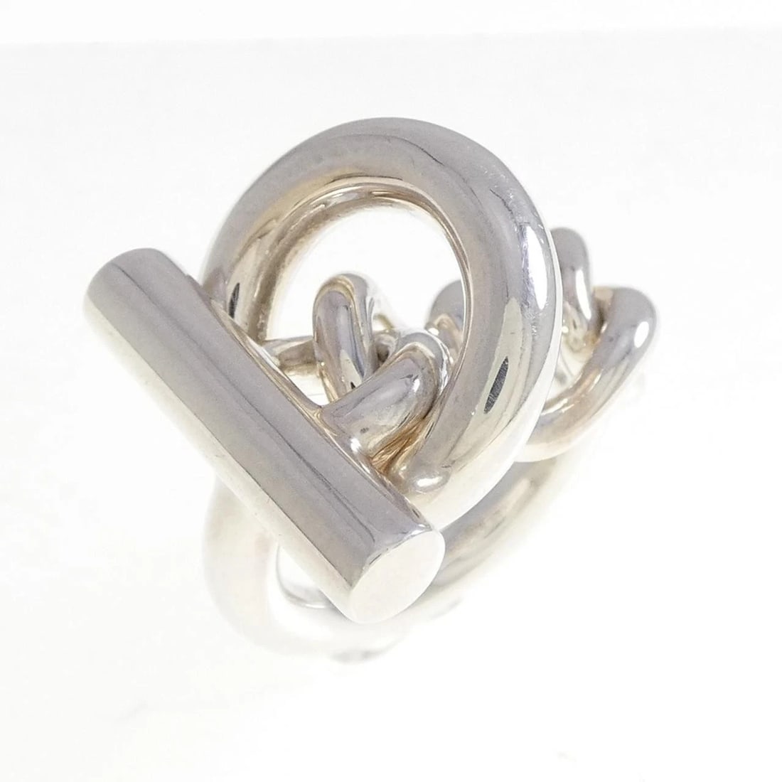 HERMES CROISETTE RING: HERMES Croisette Ring Brand: HERMES Type: Ring Material: 925 Silver Color: Silver Size: 6.5 (US size) Accessories: None Accessories Notice: When purchasing pre-owned goods, please refer to