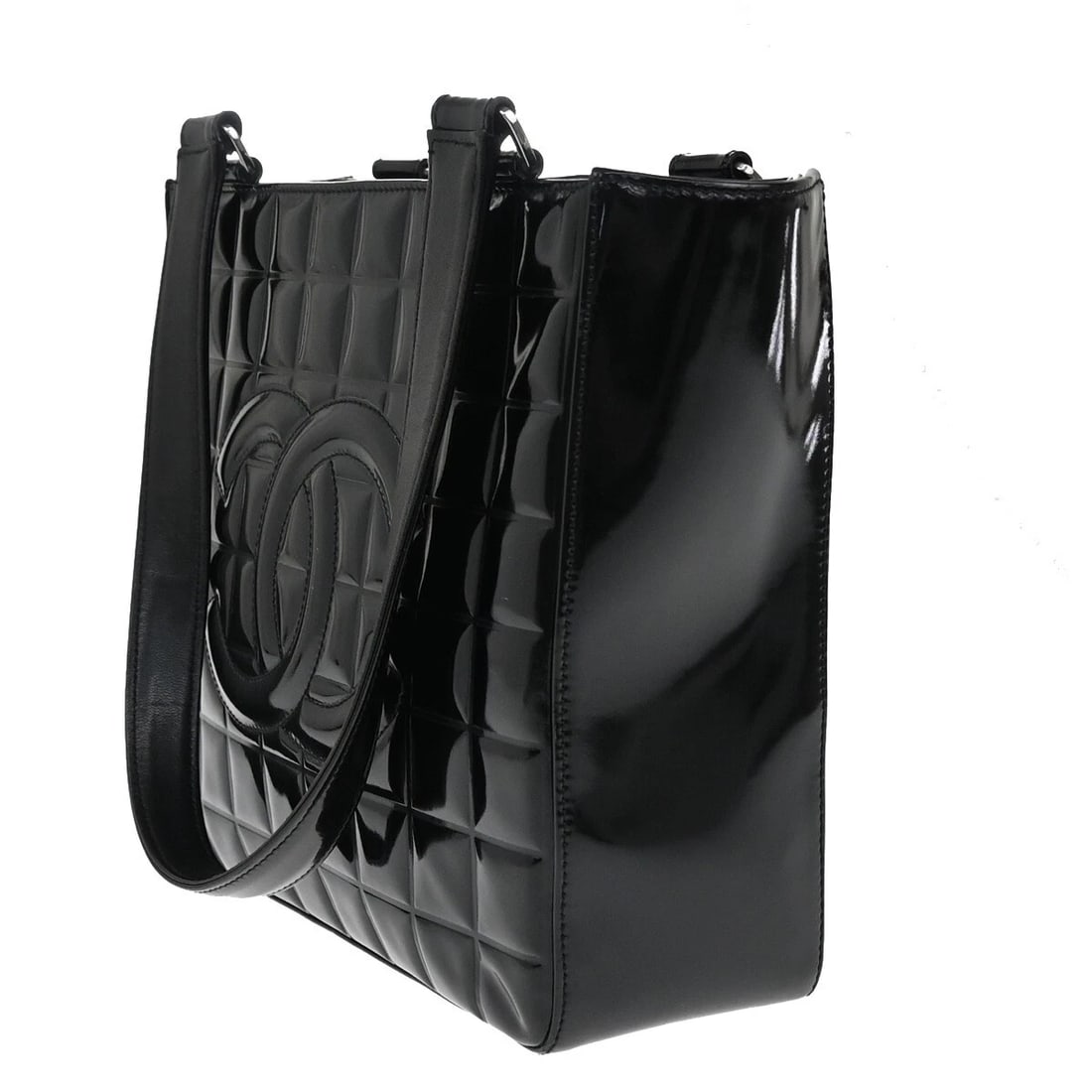 CHANEL CC LOGO CHOCOLATE BAR SHOULDER BAG PATENT LEATHER BLACK: CHANEL CC Logo Chocolate Bar Shoulder Bag Patent Leather Black Brand: CHANEL Type: Shoulder Bag Material: Leather Color: Black Size: W 9.8 x H 8.3 x D 3.1 " (approx.) SHOULDER DROP ( inch /cm ) 9.