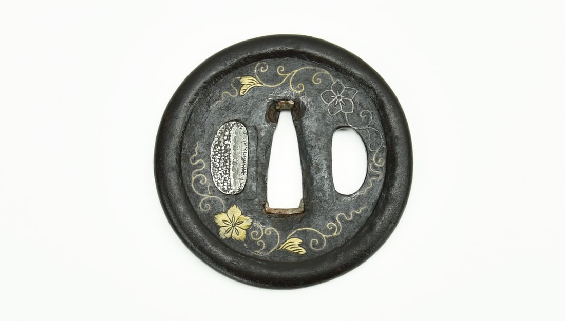 IRON TSUBA HEIANJO TSUBA: Iron Tsuba Heianjo Tsuba Description: Iron Tsuba Heianjo Tsuba. 6.8cm, 2 ¾”. Good condition. Size: 6.8cm, 2 ¾” Accessories: None Accessories Notice: When purchasing
