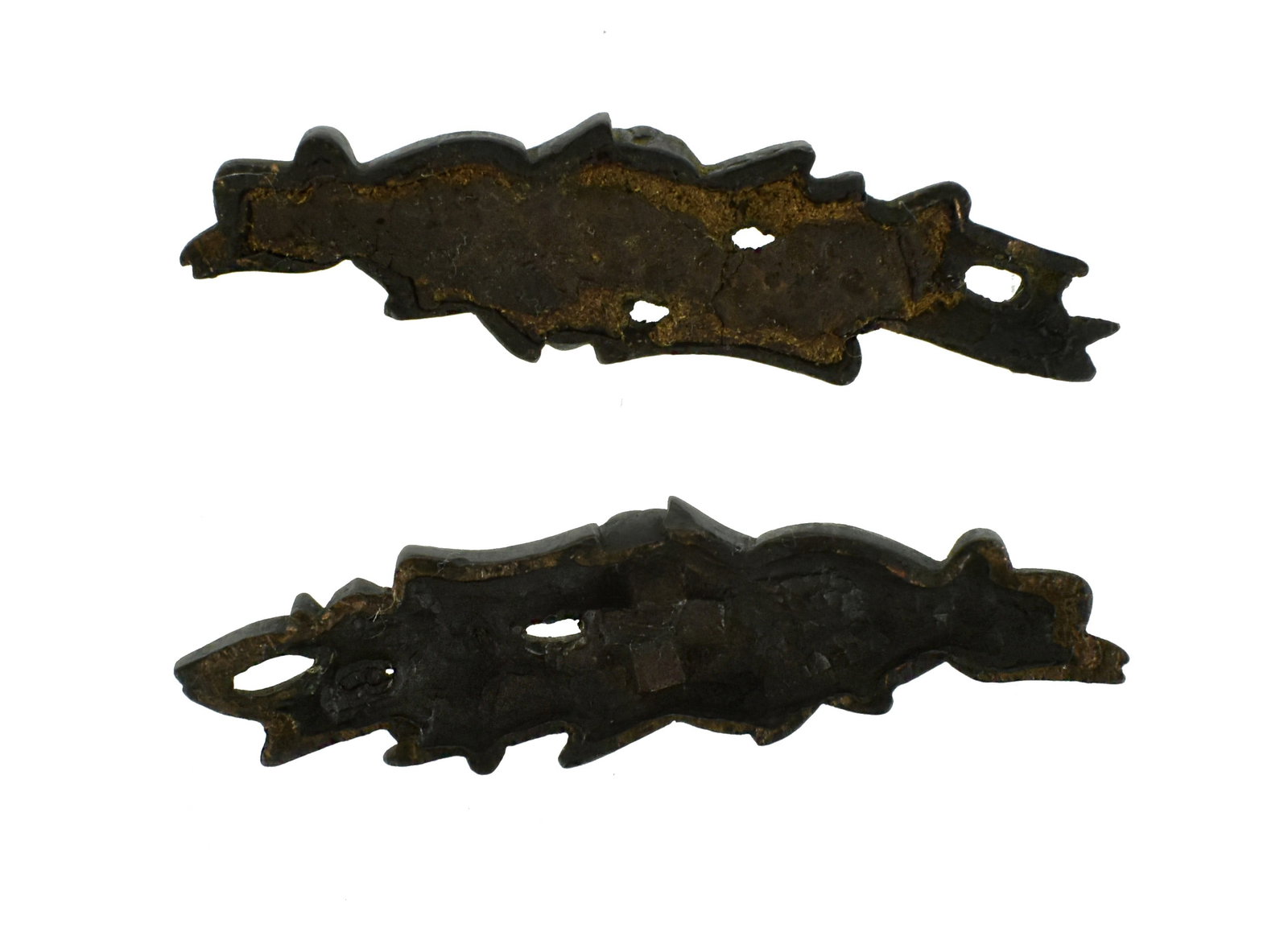 AUTHENTIC JAPANESE MENUKI: Authentic Japanese Menuki Description: Authentic Japanese Menuki Size: None Accessories: None Accessories Notice: When purchasing pre-owned goods, please refer to the photos of the items to