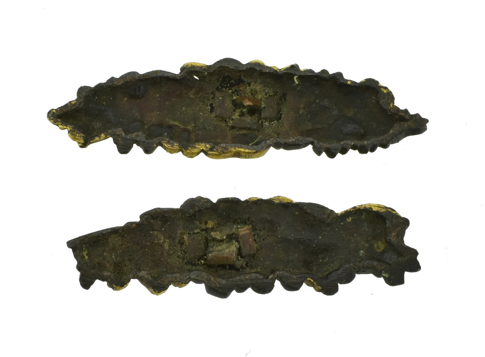 AUTHENTIC JAPANESE MENUKI: Authentic Japanese Menuki Description: Authentic Japanese Menuki Size: None Accessories: None Accessories Notice: When purchasing pre-owned goods, please refer to the photos of the items to