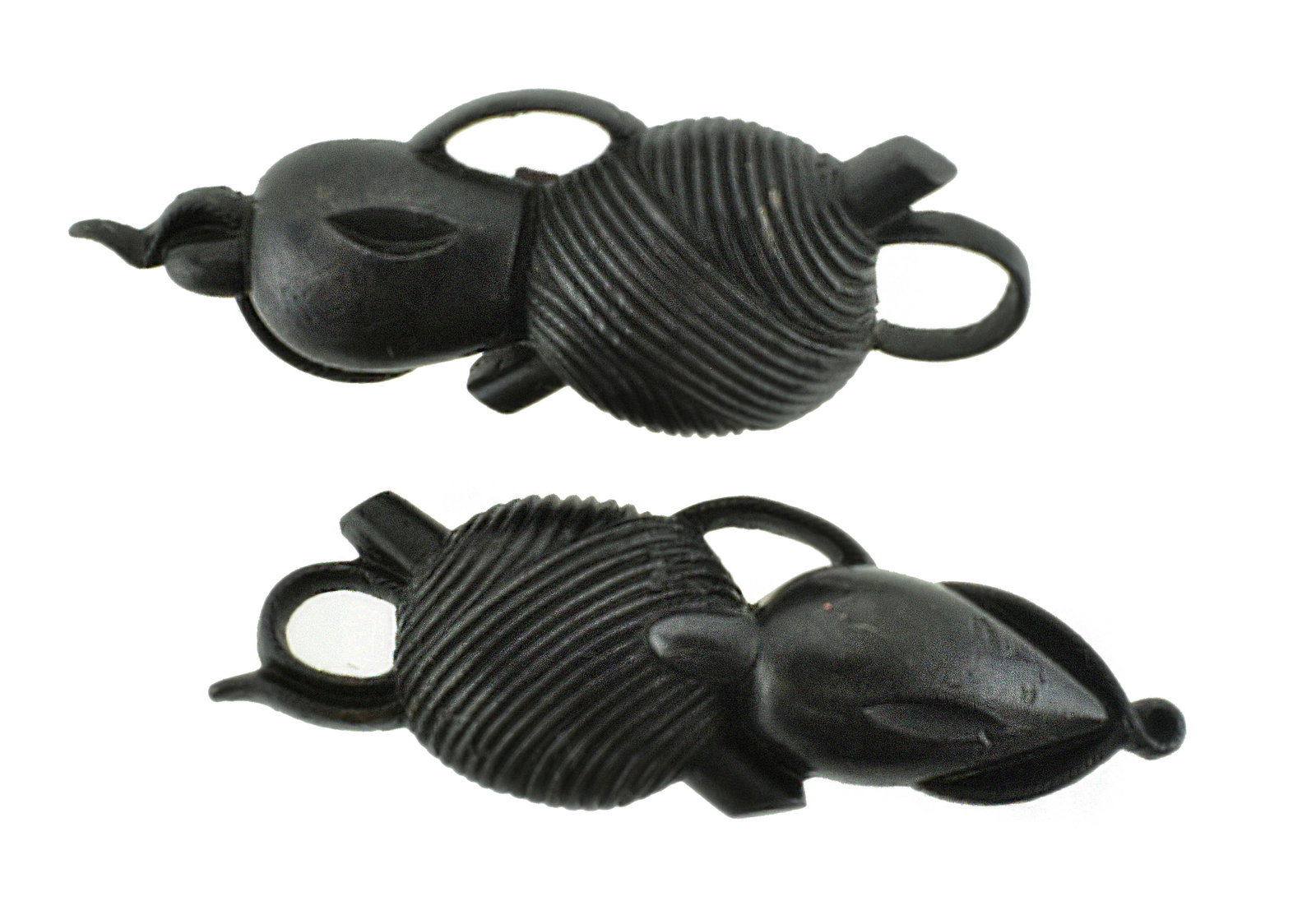 AUTHENTIC JAPANESE MENUKI: Authentic Japanese Menuki ( Description: Authentic Japanese Menuki. Size: None Accessories: None Accessories Notice: When purchasing pre-owned goods, please refer to the photos of the items to