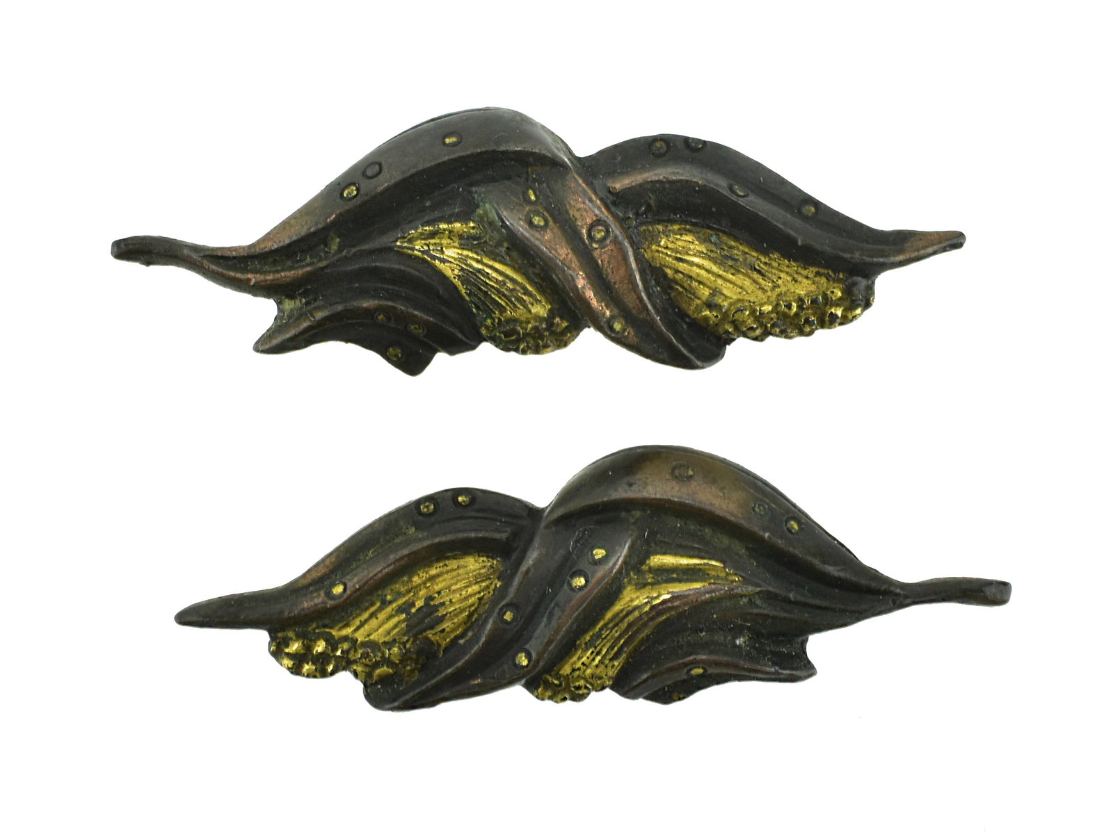 AUTHENTIC JAPANESE MENUKI: Authentic Japanese Menuki Description: Authentic Japanese Menuki. Size: None Accessories: None Accessories Notice: When purchasing pre-owned goods, please refer to the photos of the items to