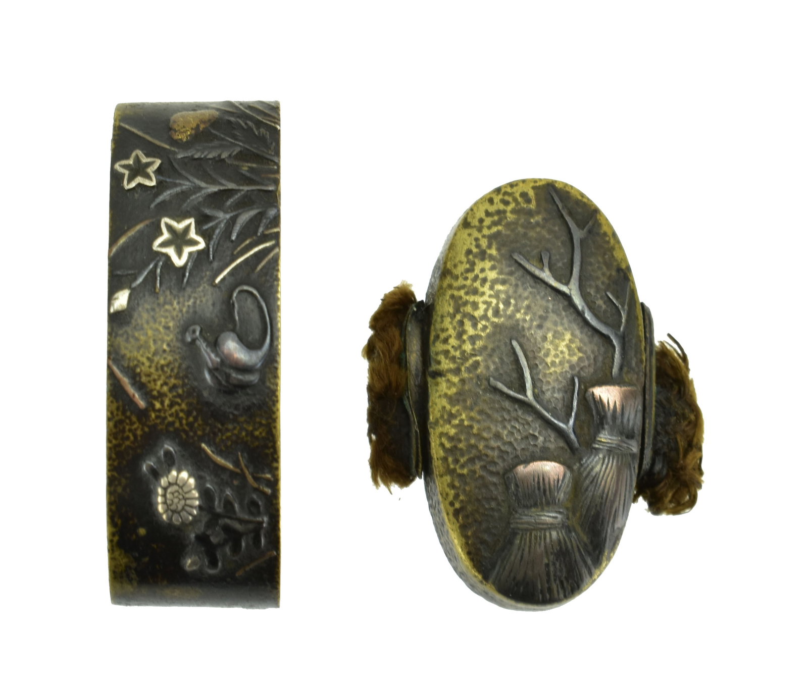 AUTHENTIC KINKO FUCHI KASHIRA: Authentic Kinko Fuchi Kashira Description: Authentic Kinko Fuchi Kashira. Size: Fuchi (left piece): Height (length): ~3.8 cm Width: ~2.1 cm Kashira (right piece): Height (length): ~3.4 cm Width: