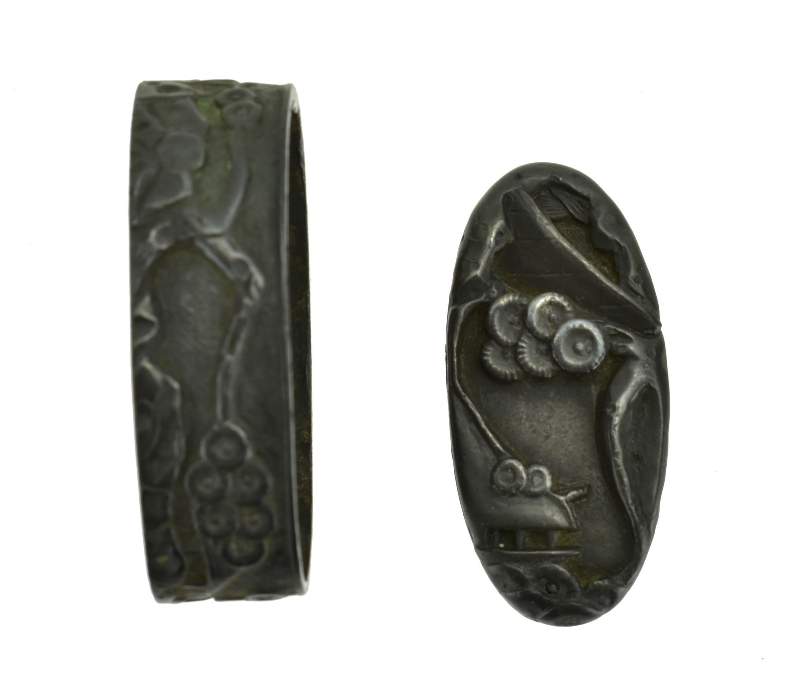 AUTHENTIC KINKO FUCHI KASHIRA: Authentic Kinko Fuchi Kashira Description: Authentic Kinko Fuchi Kashira. Size: Fuchi (left piece): Height (length): ~3.6 cm Width: ~2.0 cm Kashira (right piece): Height (length): ~3.3 cm Width:
