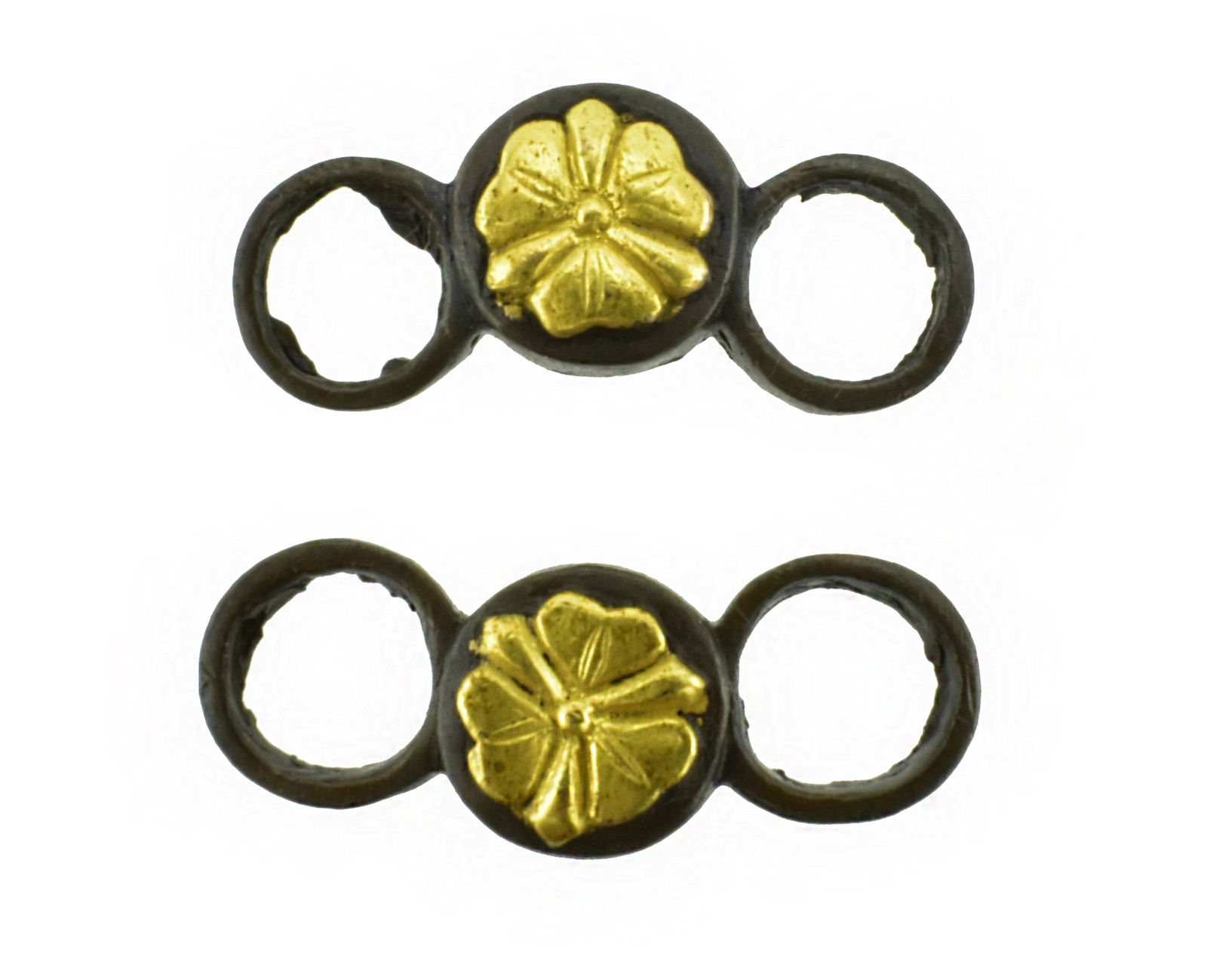 AUTHENTIC JAPANESE MENUKI: Authentic Japanese Menuki Description: Authentic Japanese Menuki Size: None Accessories: None Accessories Notice: When purchasing pre-owned goods, please refer to the photos of the items to