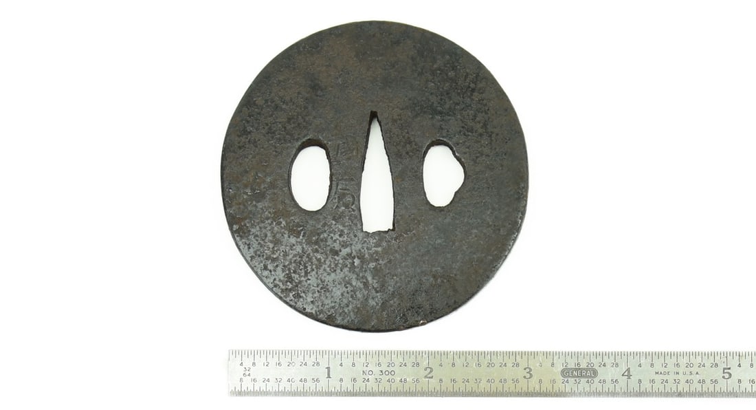 IRON TSUBA: Iron Tsuba Description: Iron Tsuba. Very thick Katana sized. Signed: Kuni Hiro, possibly Bushu. Size: Length 3 inches Accessories: None Accessories Notice: When purchasing pre-owned goods, please re