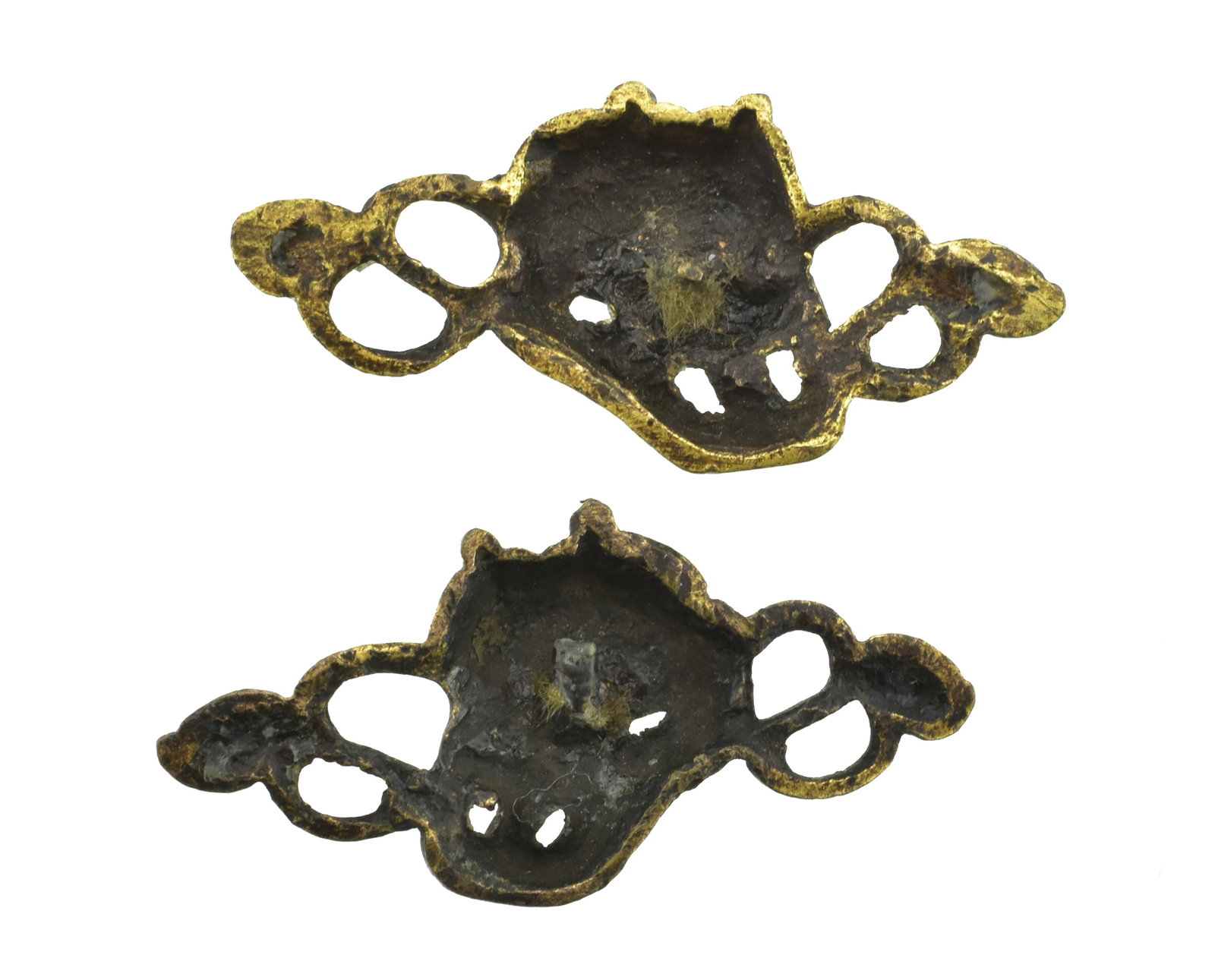 AUTHENTIC JAPANESE MENUKI: Authentic Japanese Menuki Description: Authentic Japanese Menuki Size: None Accessories: None Accessories Notice: When purchasing pre-owned goods, please refer to the photos of the items to