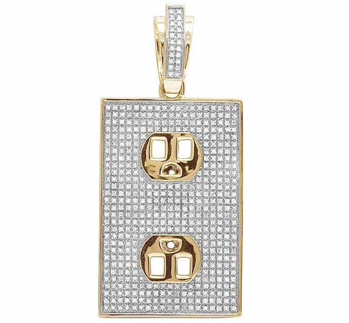 MEN'S 10K YELLOW GOLD WALL SOCKET BOARD PENDANT: Men's 10K Yellow Gold Wall Socket Board Pendant Brand: None Type: Pendant Material: Metal Yellow Gold Main Stone Natural Color: Yellow Gold Size: Dimension 52MM HEIGHT, 25MM WIDTH Accessories: No
