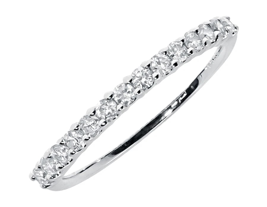 14K WHITE GOLD LADIES DIAMOND SHARED PRONG WEDDING ANNIVERSARY BAND RING: 14k White Gold Ladies Diamond Shared Prong Wedding Anniversary Band Ring Brand: None Type: Ring Material: Metal White Gold Main Stone Natural Color: None Size: 7 US Accessories: None Acces